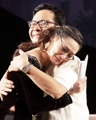 Dàn diễn viên Tết này ai đến xông nhà sau 16 năm